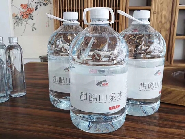 山東礦泉水瓶生產(chǎn)廠家